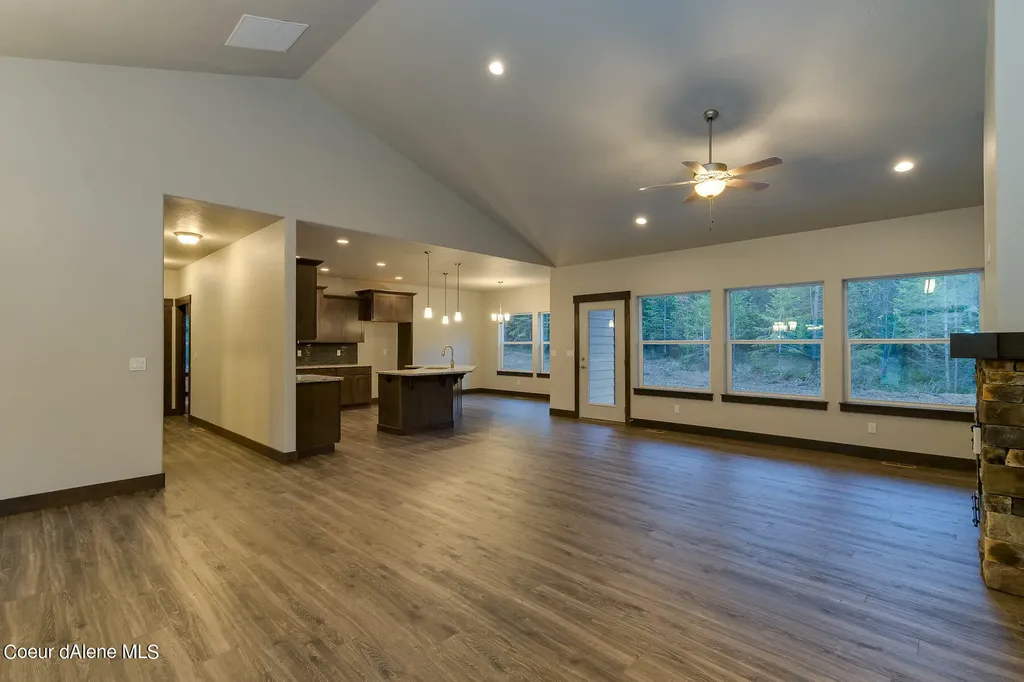 12664 E Howard Road Athol ID 83801