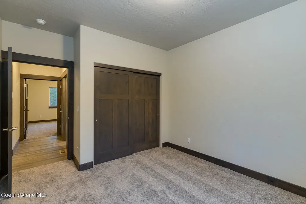 12664 E Howard Road Athol ID 83801