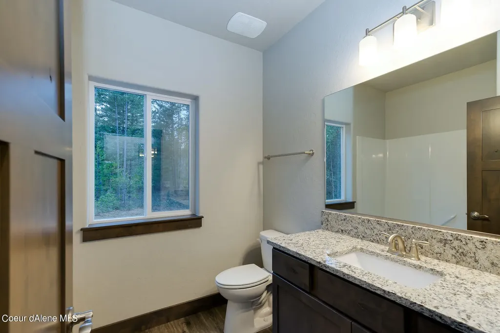 12664 E Howard Road Athol ID 83801