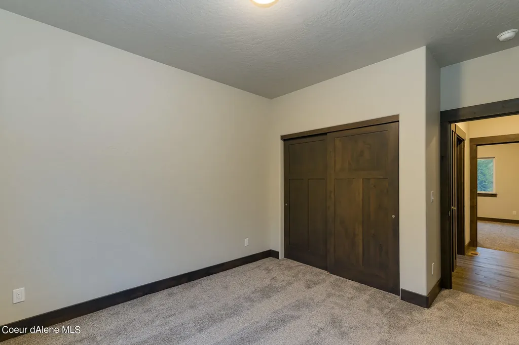 12664 E Howard Road Athol ID 83801