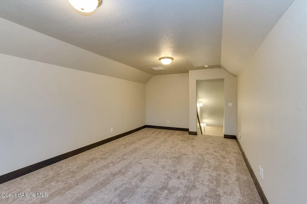 12664 E Howard Road Athol ID 83801