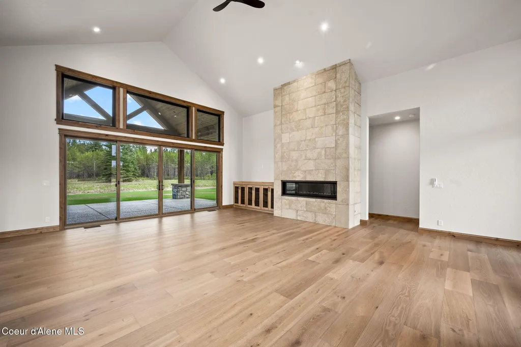 15556 N Mountain View Road Rathdrum ID 83858