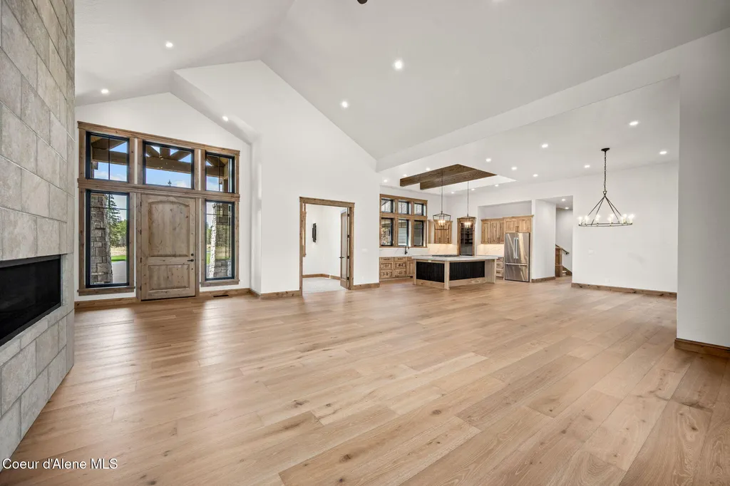 15556 N Mountain View Road Rathdrum ID 83858