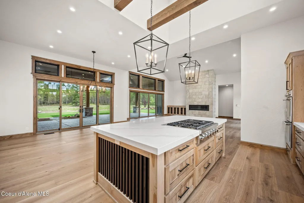 15556 N Mountain View Road Rathdrum ID 83858
