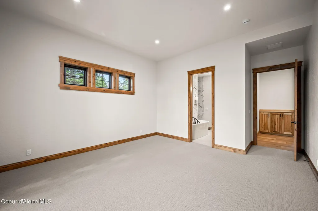 15556 N Mountain View Road Rathdrum ID 83858