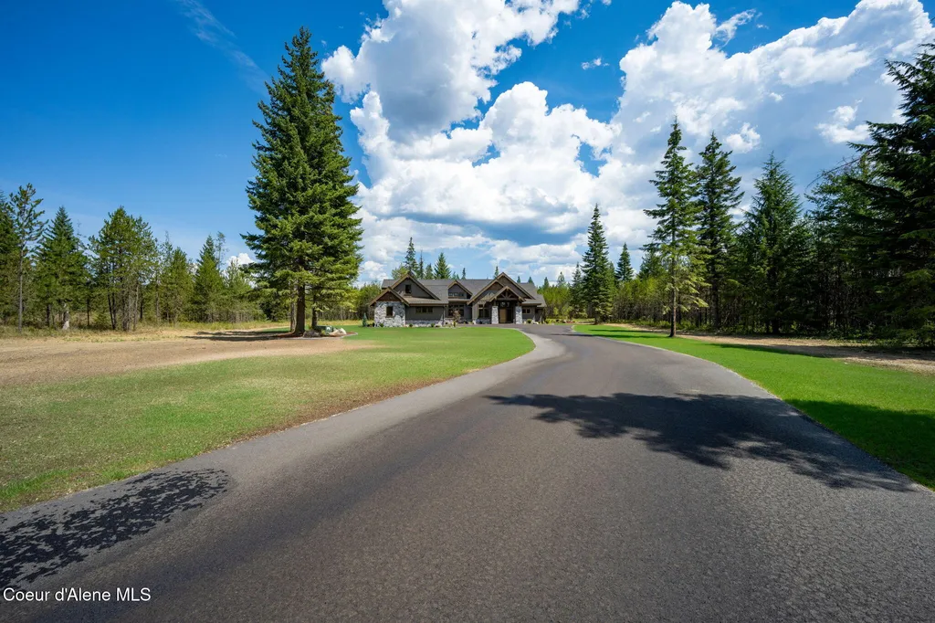 15556 N Mountain View Road Rathdrum ID 83858