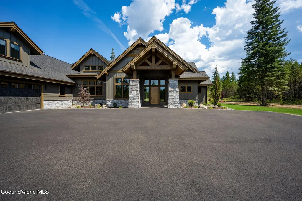 15556 N Mountain View Road Rathdrum ID 83858