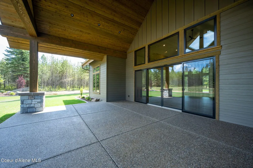 15556 N Mountain View Road Rathdrum ID 83858