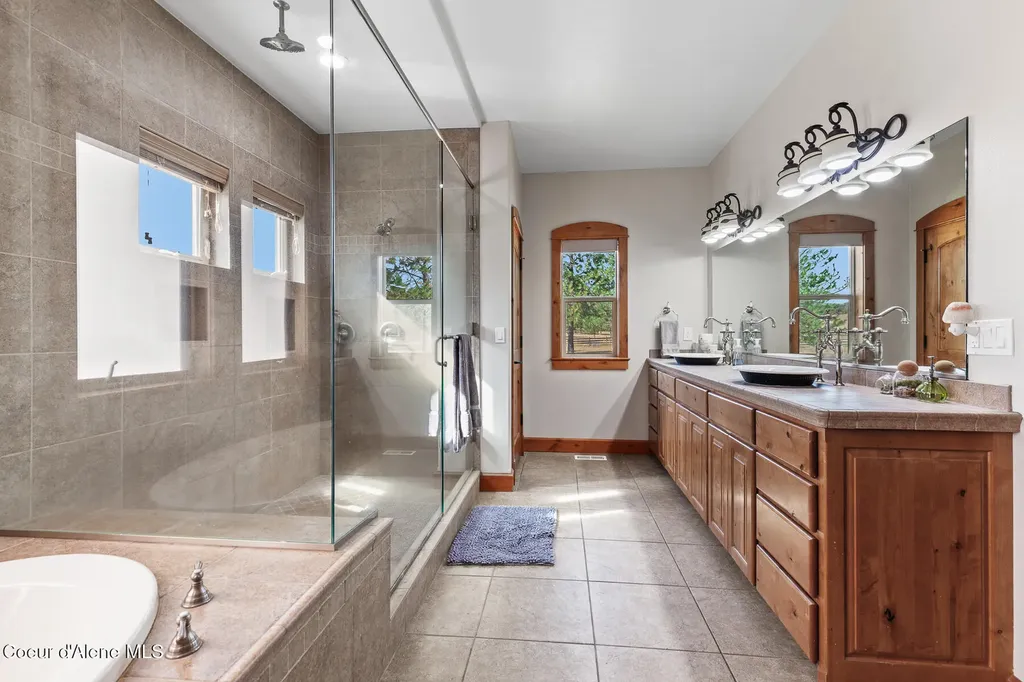 5401 E Lancaster Road Hayden ID 83835