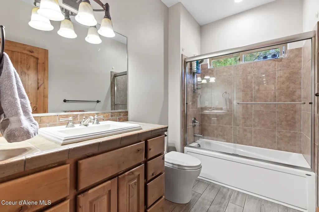 5401 E Lancaster Road Hayden ID 83835