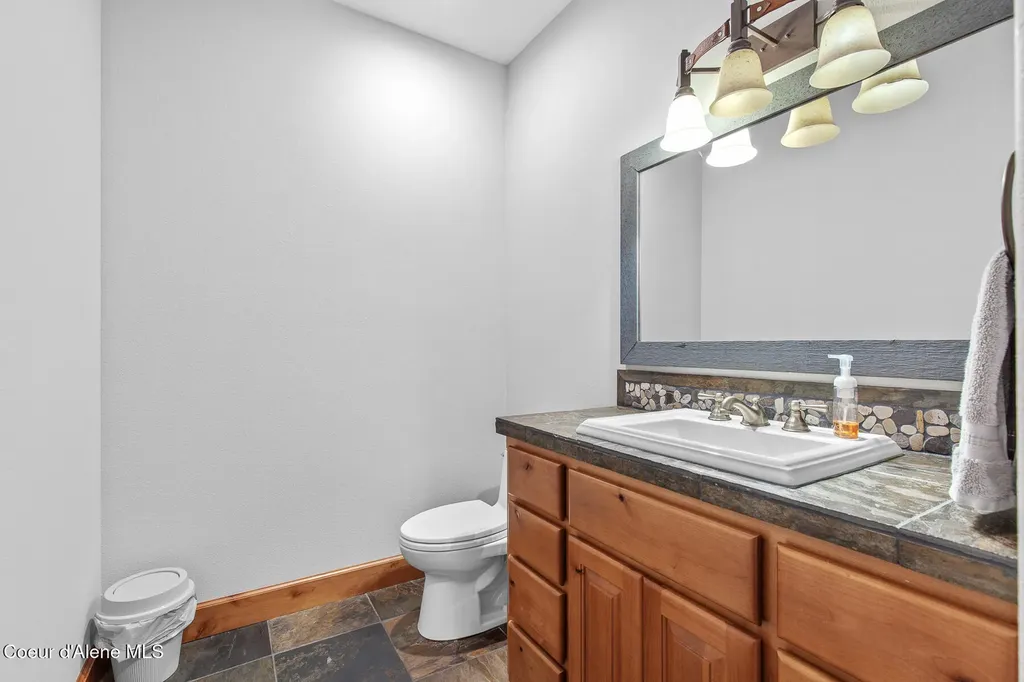 5401 E Lancaster Road Hayden ID 83835