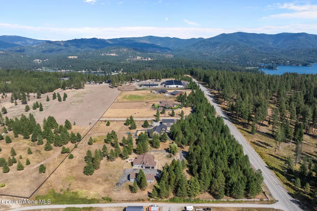 5401 E Lancaster Road Hayden ID 83835
