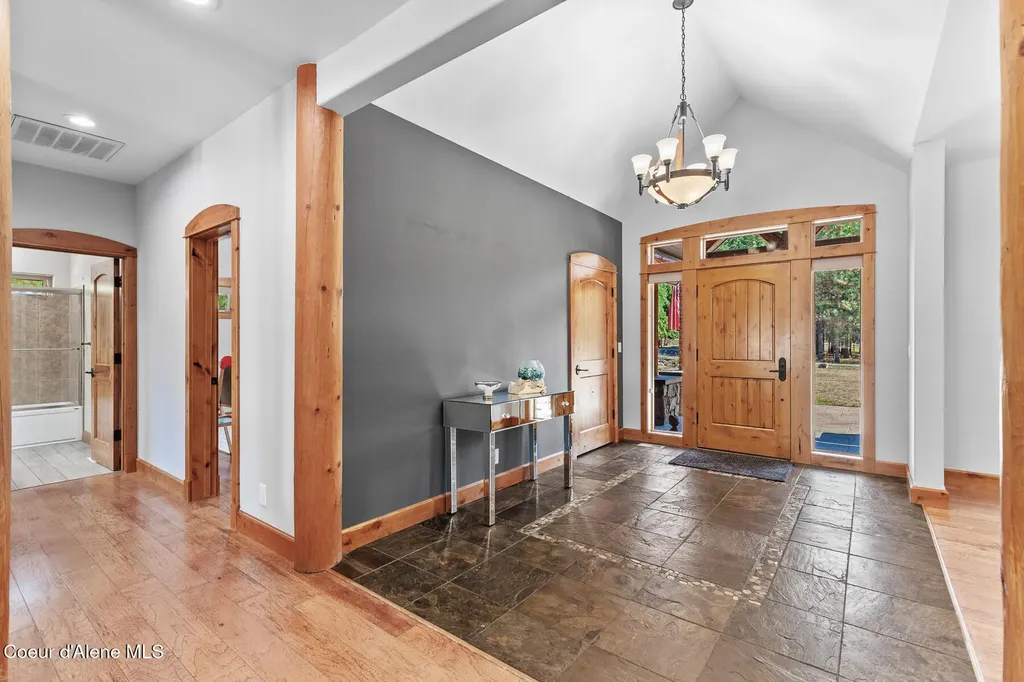 5401 E Lancaster Road Hayden ID 83835