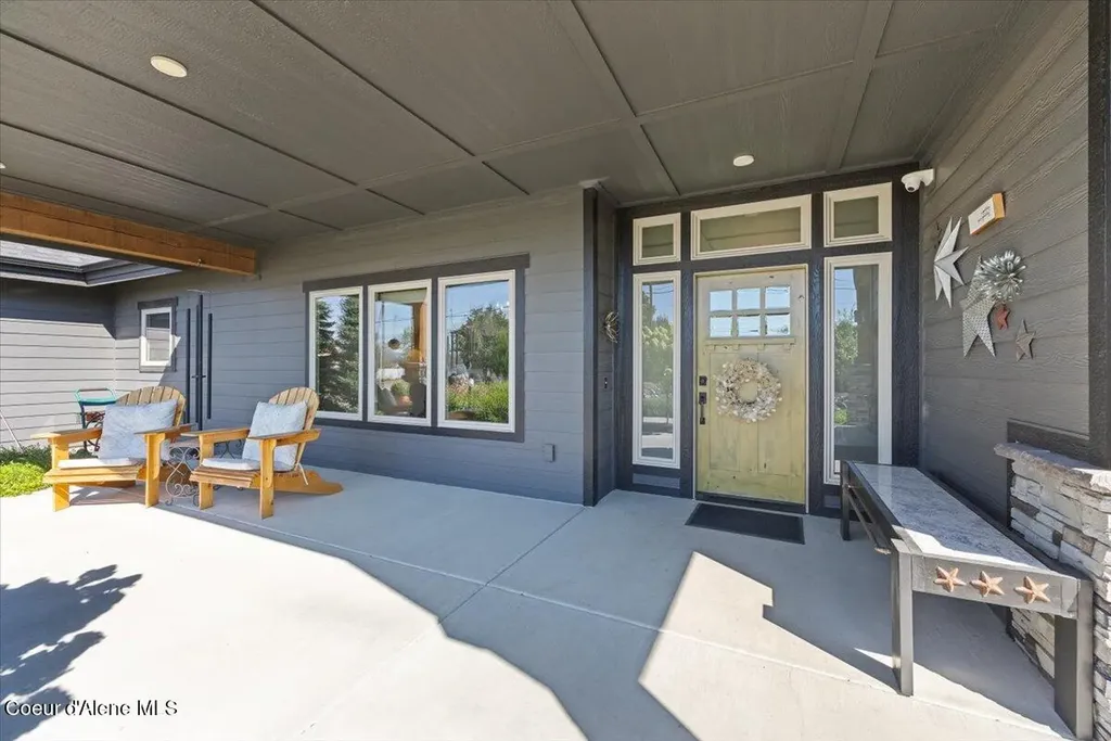 145 E Hanley Avenue Dalton Gardens ID 83815