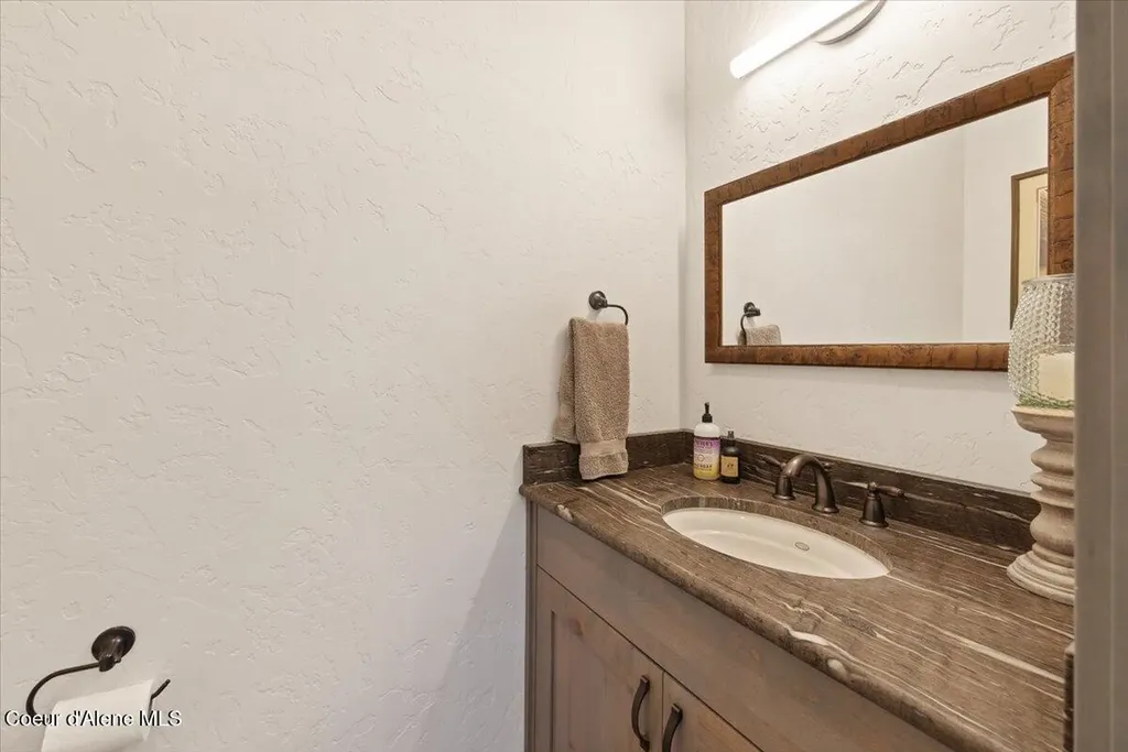 145 E Hanley Avenue Dalton Gardens ID 83815
