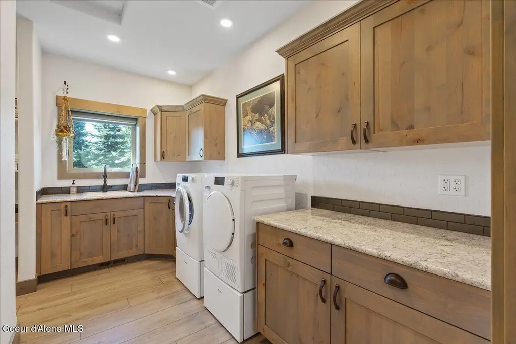 145 E Hanley Avenue Dalton Gardens ID 83815