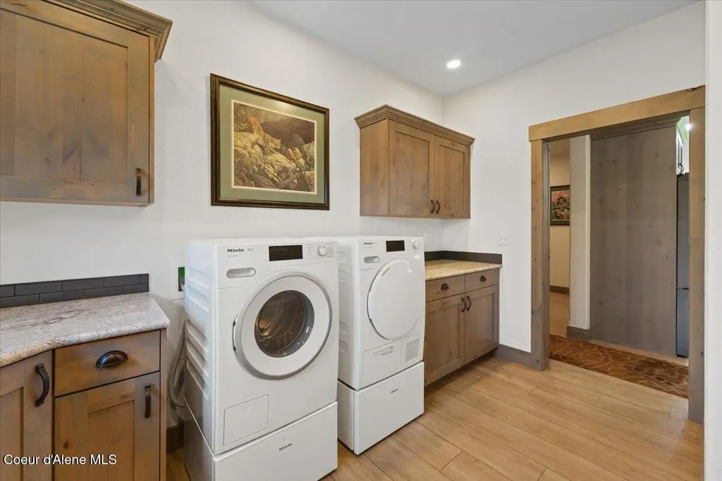 145 E Hanley Avenue Dalton Gardens ID 83815
