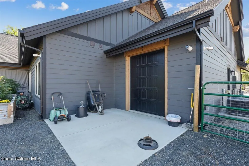 145 E Hanley Avenue Dalton Gardens ID 83815