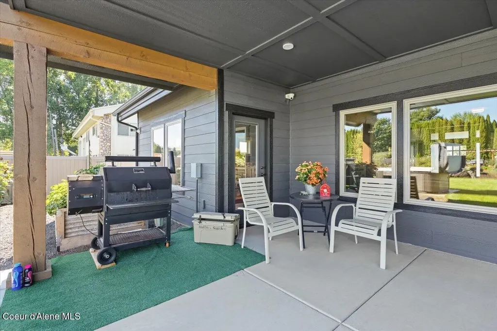 145 E Hanley Avenue Dalton Gardens ID 83815