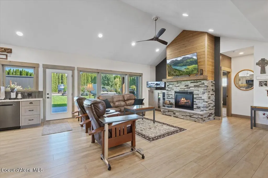 145 E Hanley Avenue Dalton Gardens ID 83815