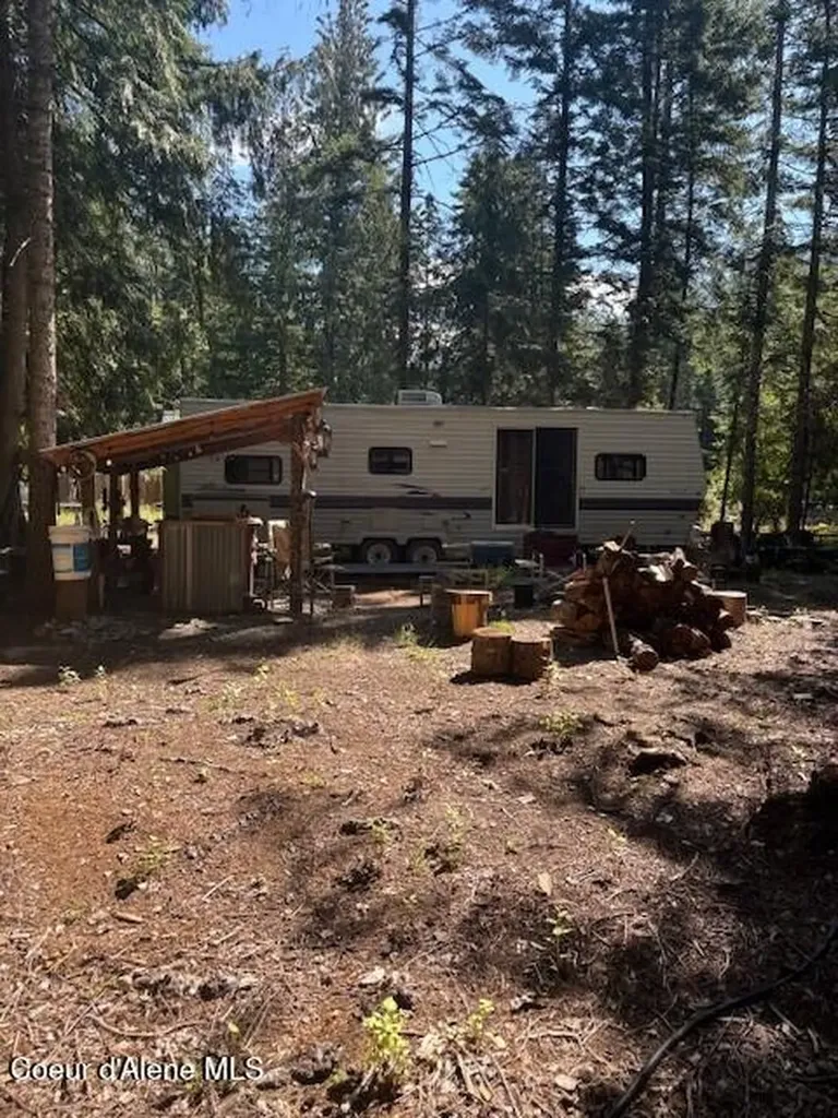 Lots 32 & 33 Kamloop Bayview ID 83803
