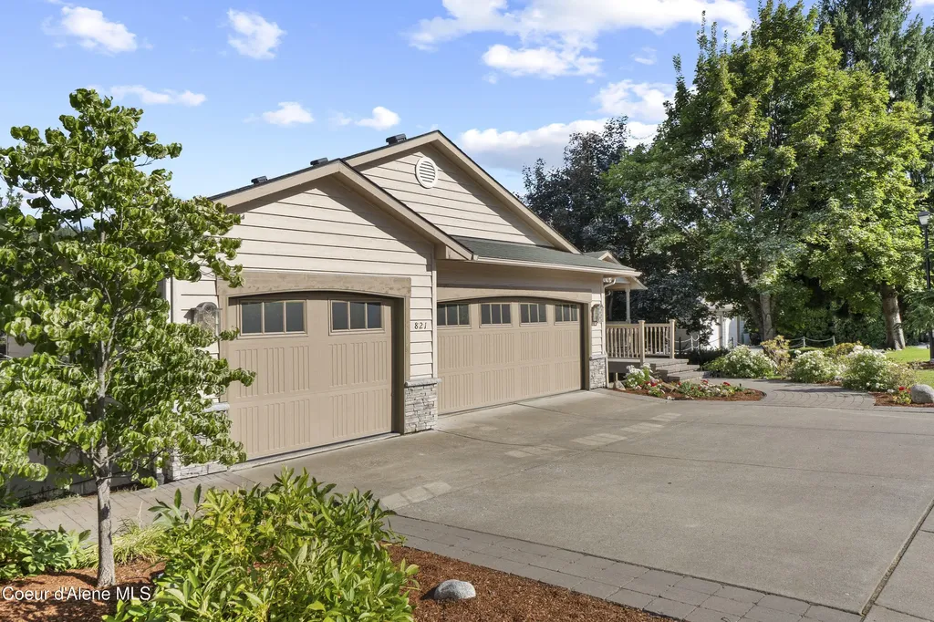 821 S Majestic View Drive Post Falls ID 83854