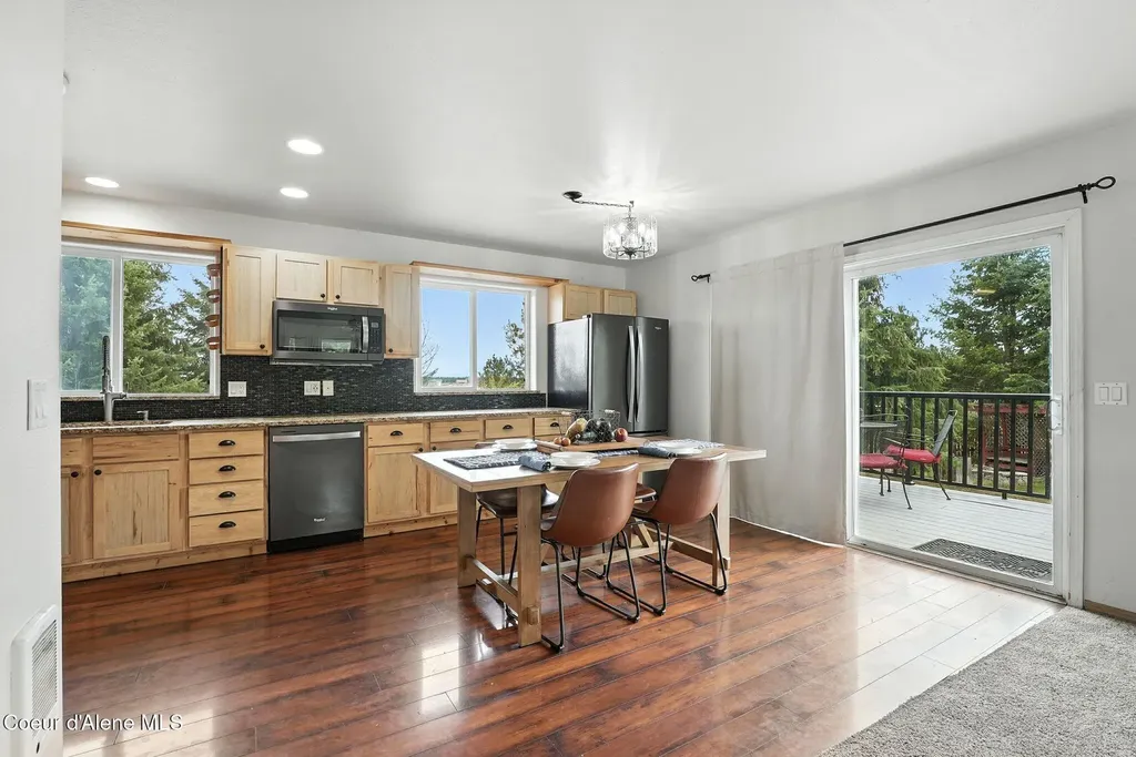 27408 N Weir Road Athol ID 83801