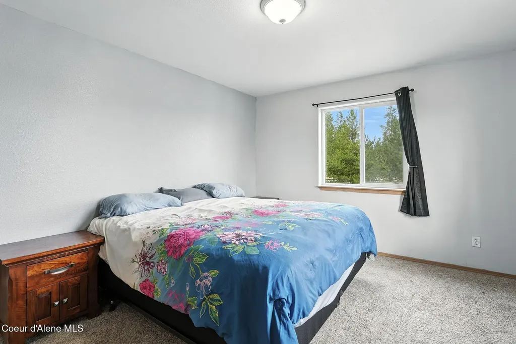 27408 N Weir Road Athol ID 83801