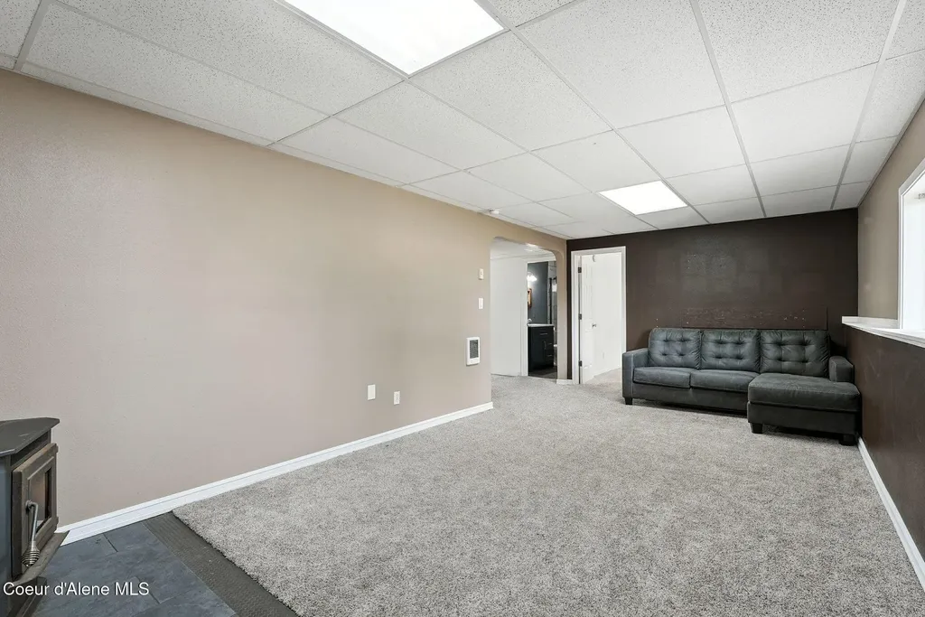 27408 N Weir Road Athol ID 83801