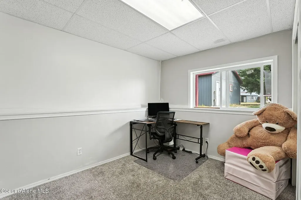 27408 N Weir Road Athol ID 83801