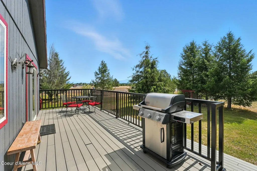27408 N Weir Road Athol ID 83801