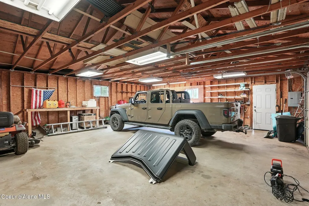 27408 N Weir Road Athol ID 83801