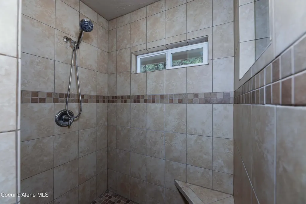 1133 Goosehaven Road St. Maries ID 83861