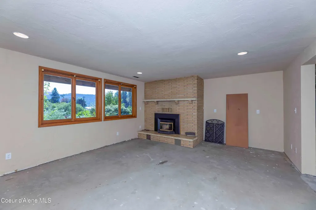 1133 Goosehaven Road St. Maries ID 83861
