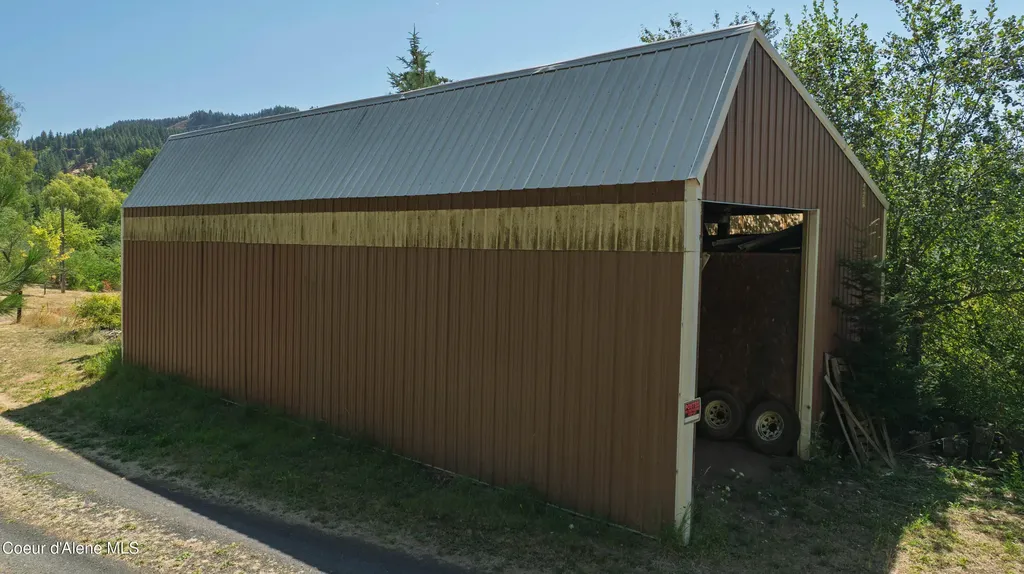 1133 Goosehaven Road St. Maries ID 83861