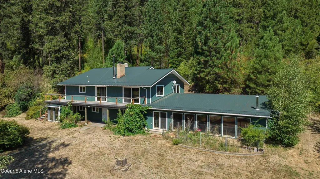 1133 Goosehaven Road St. Maries ID 83861