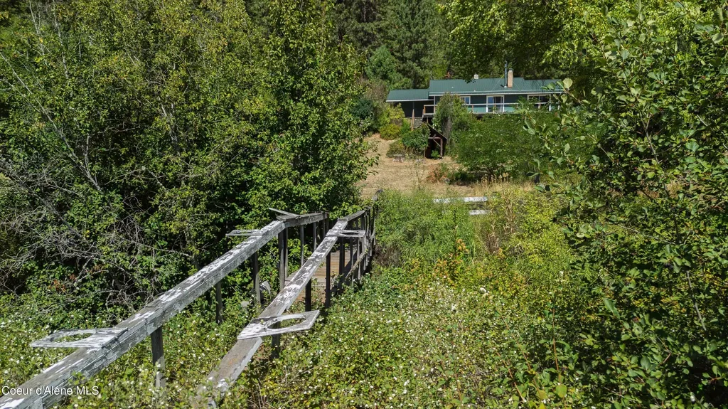 1133 Goosehaven Road St. Maries ID 83861