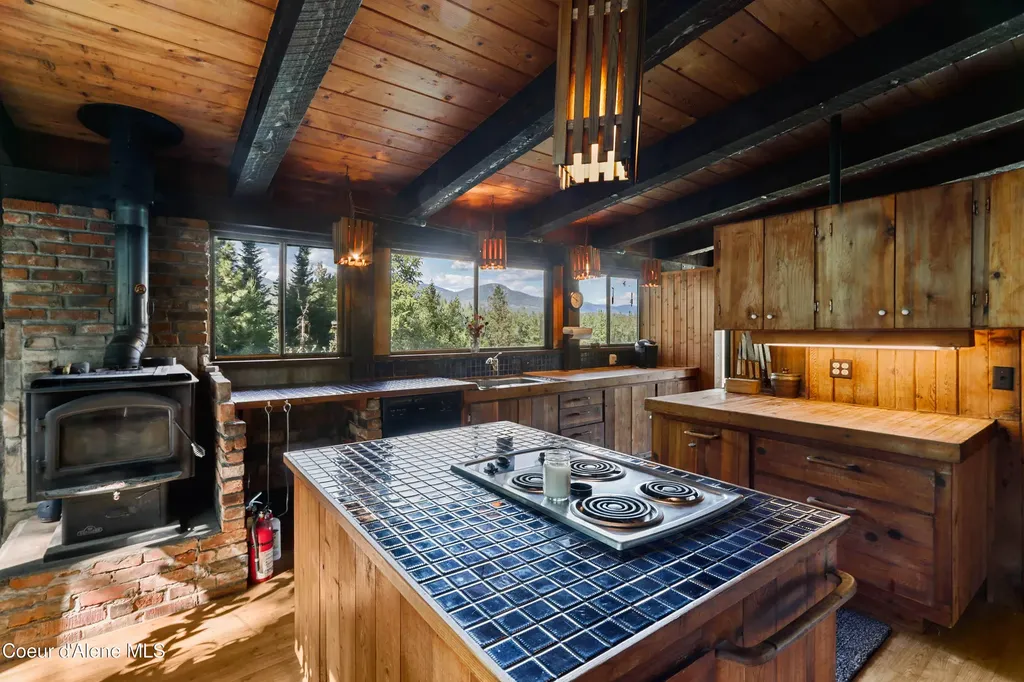 2340 Helen Thompson Road Sandpoint ID 83864