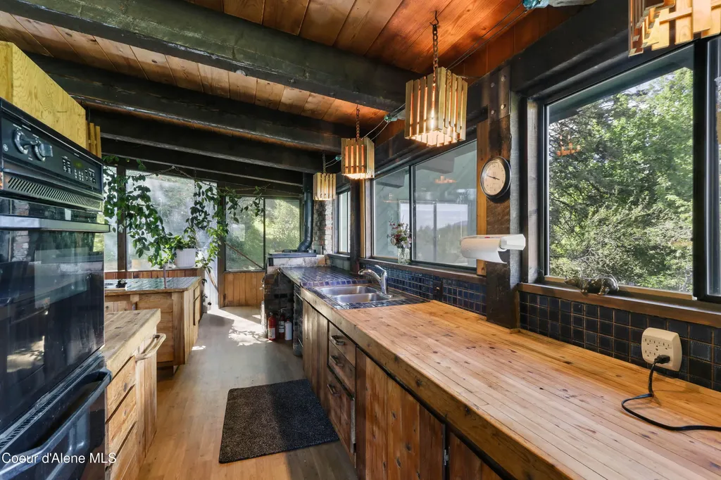 2340 Helen Thompson Road Sandpoint ID 83864