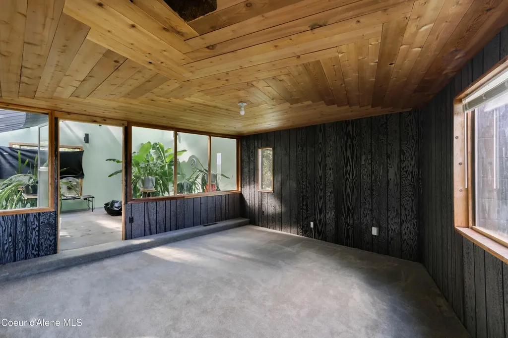 2340 Helen Thompson Road Sandpoint ID 83864