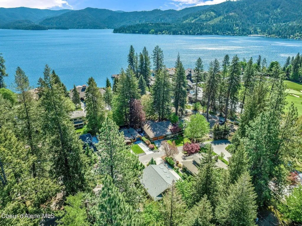 10201 N Fir Lane Hayden Lake ID 83835