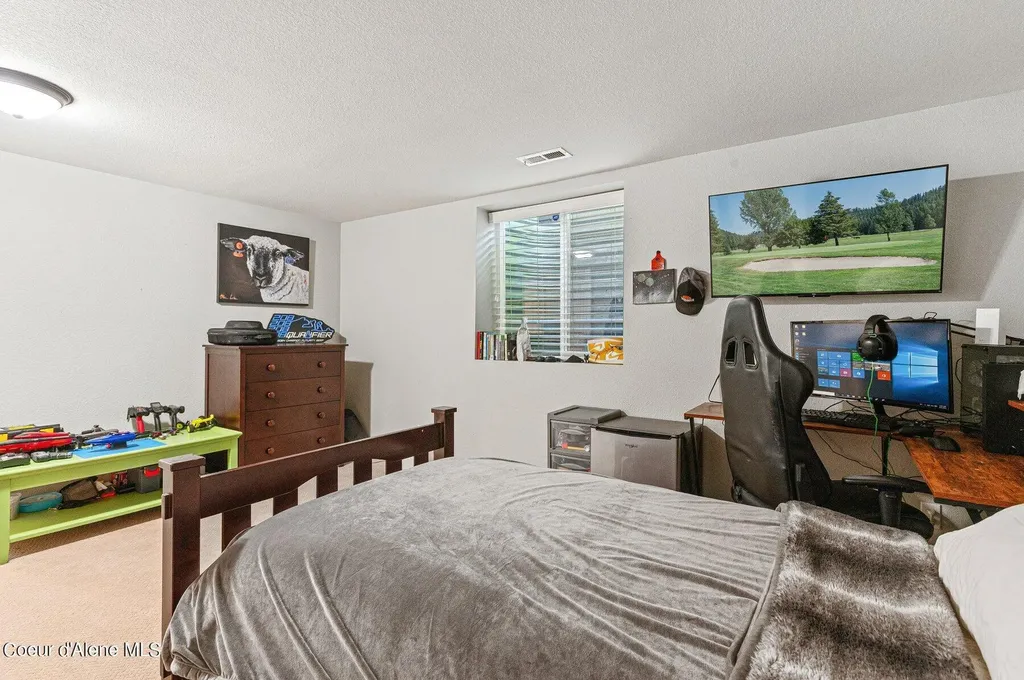10201 N Fir Lane Hayden Lake ID 83835