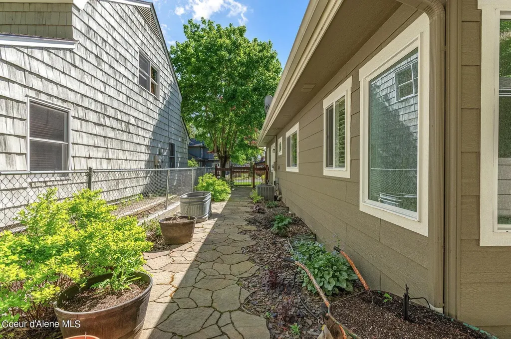 10201 N Fir Lane Hayden Lake ID 83835