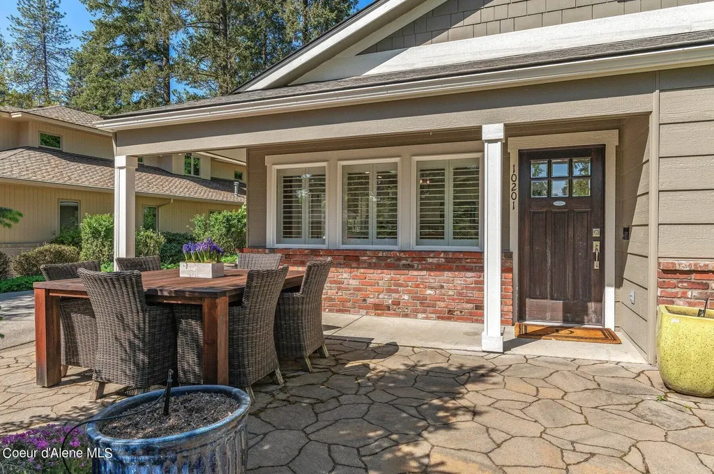 10201 N Fir Lane Hayden Lake ID 83835