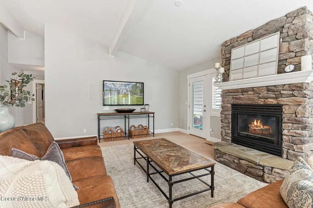 10201 N Fir Lane Hayden Lake ID 83835