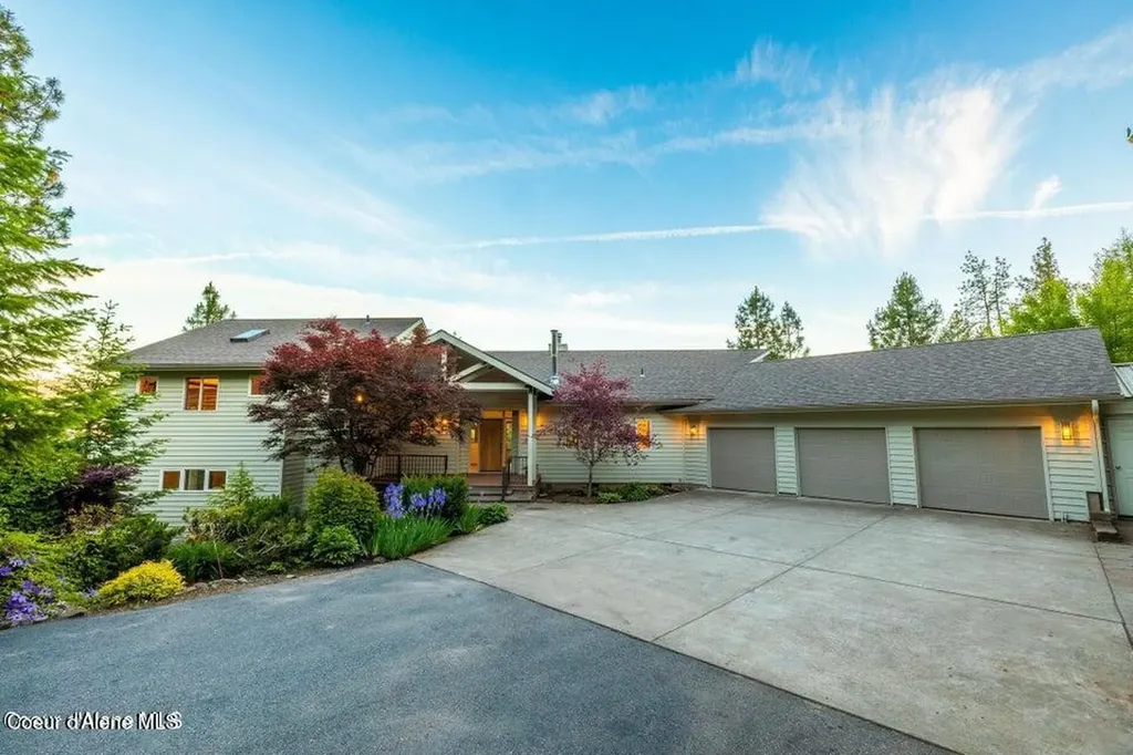 10790 N Bluerock Lane Hayden ID 83835