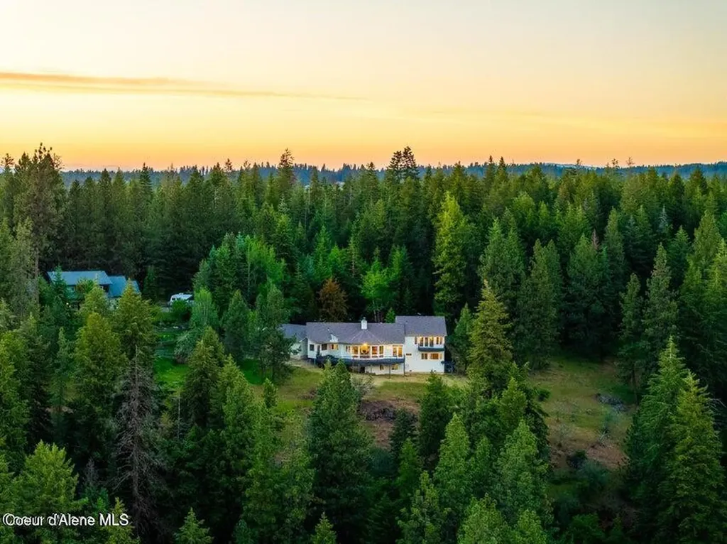 10790 N Bluerock Lane Hayden ID 83835
