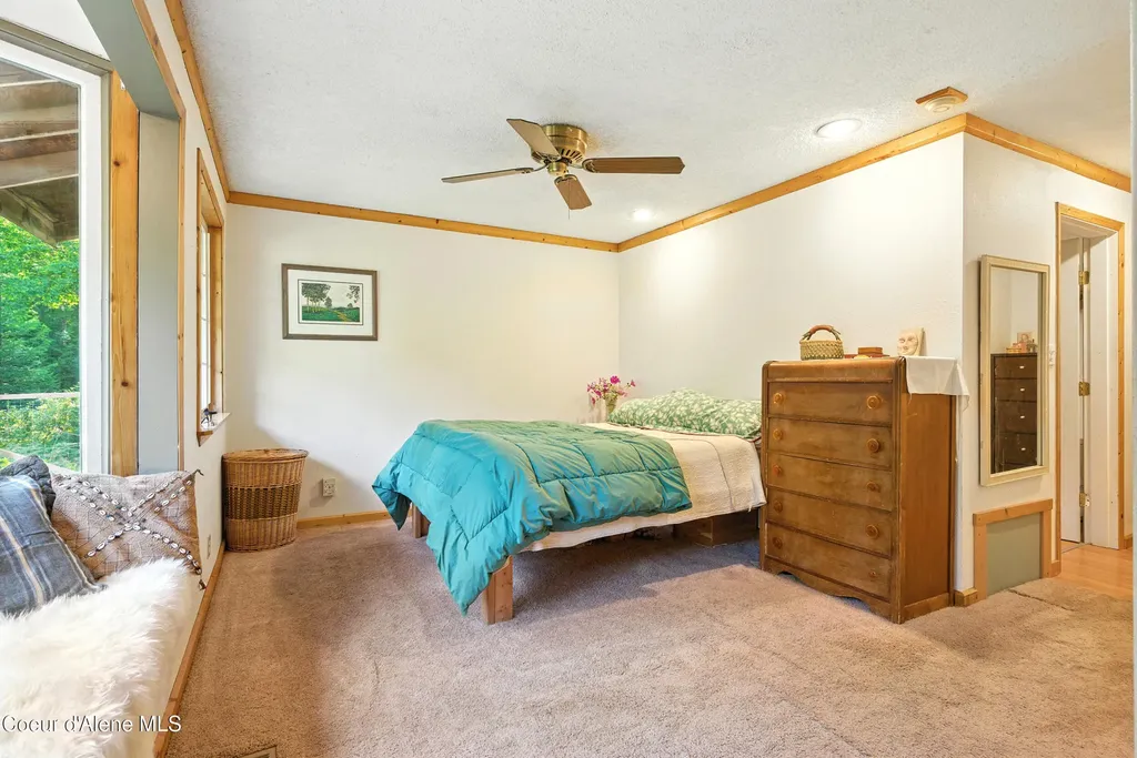 633 Old Mill Road Sandpoint ID 83864