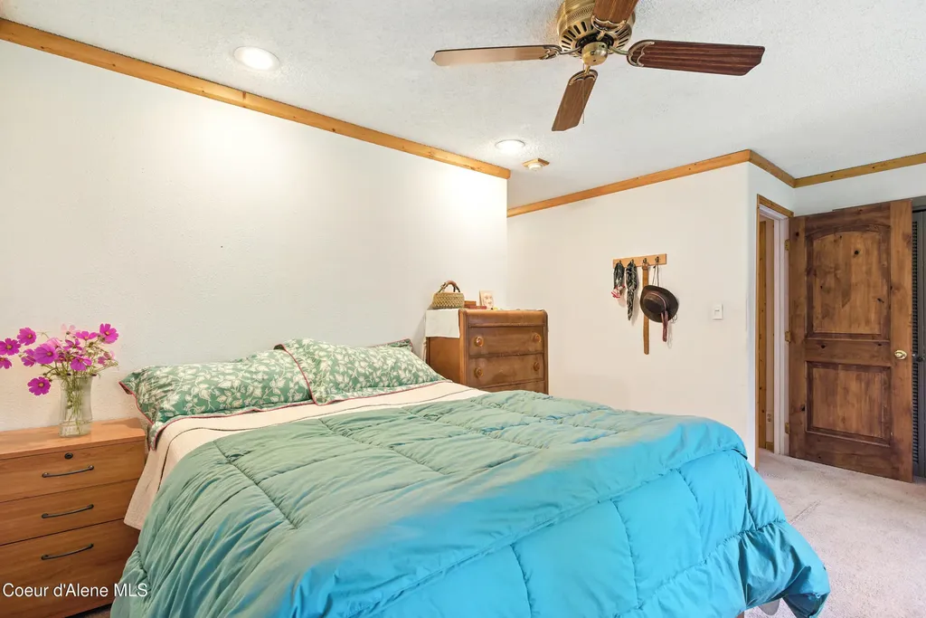 633 Old Mill Road Sandpoint ID 83864