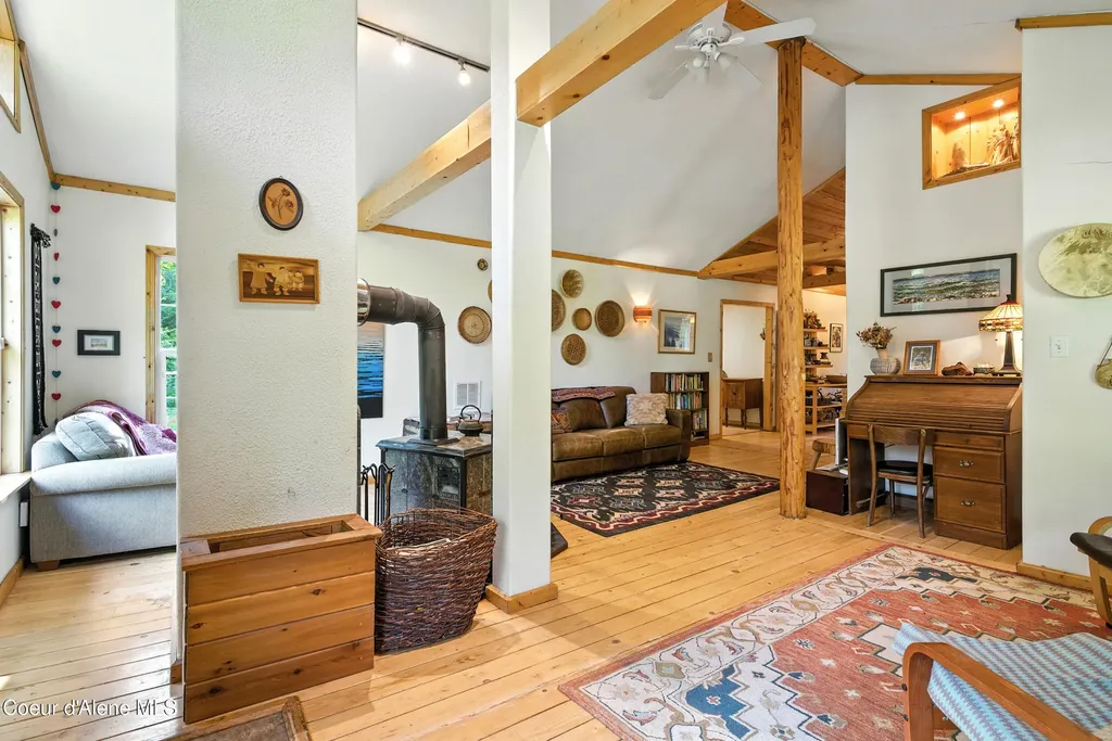 633 Old Mill Road Sandpoint ID 83864